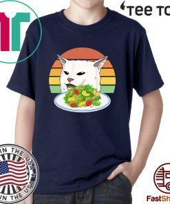 Angry women yelling at confused cat at dinner table meme Original T-Shirt