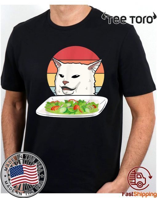 Angry women yelling at confused cat at dinner table meme T-Shirt