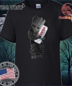 Baby Groot Hug Coors Light Beer Classic T-Shirt