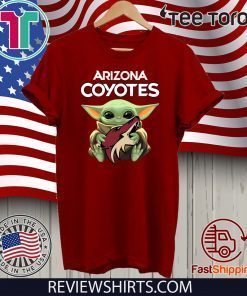 Baby Yoda Hug Arizona Coyotes Limited Edition T-Shirt