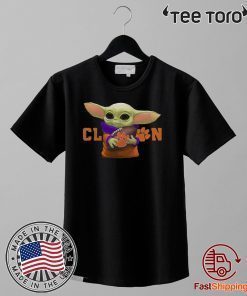 Baby Yoda Hug Clemson Tigers t-shirts