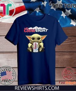 Baby Yoda Hug Coors Light 2020 T-Shirt