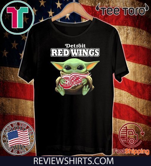 Baby Yoda Hug Detroit Red Wings 2020 T-Shirt 