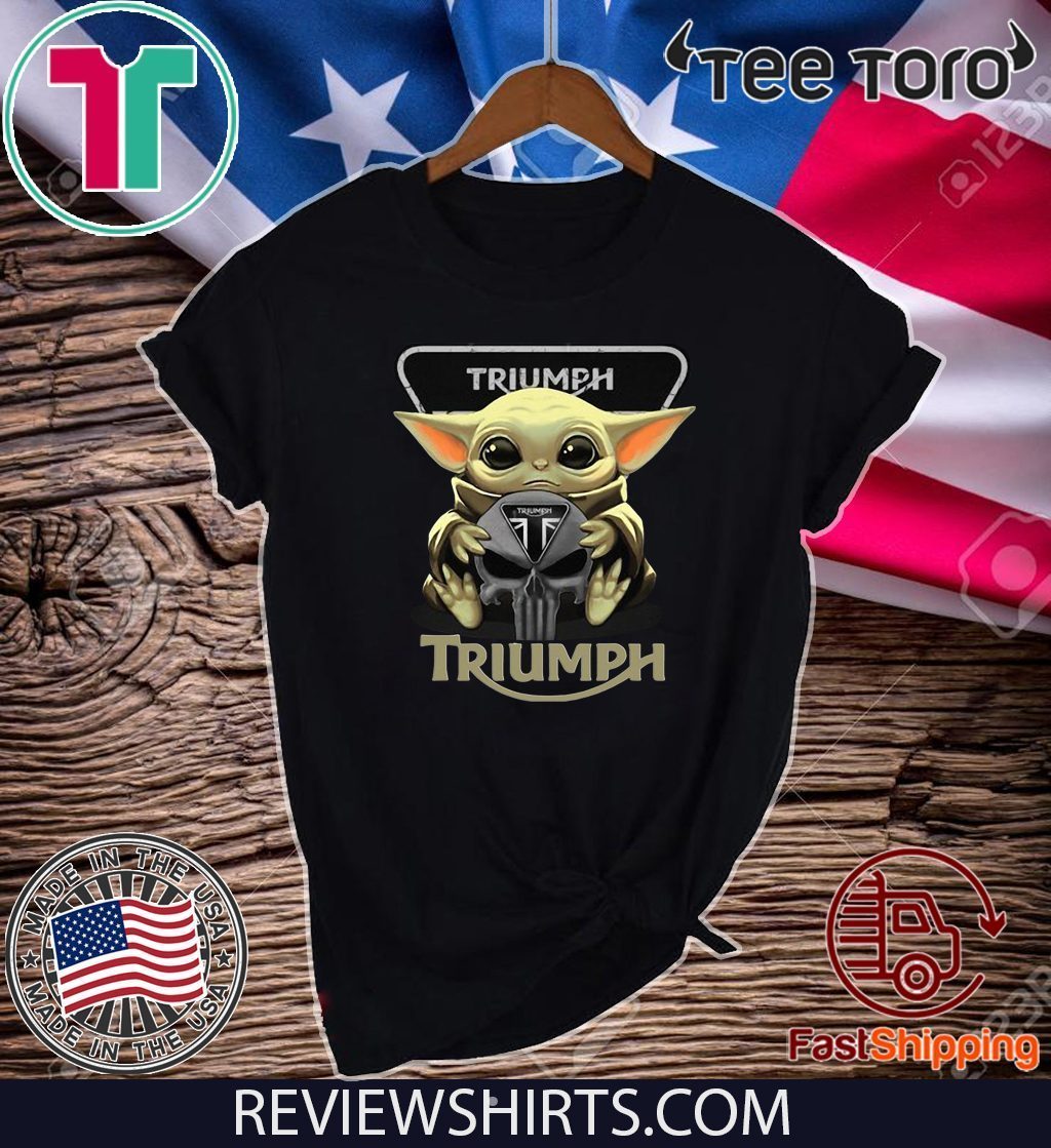 Baby Yoda Hug Triumph Hot T-Shirt