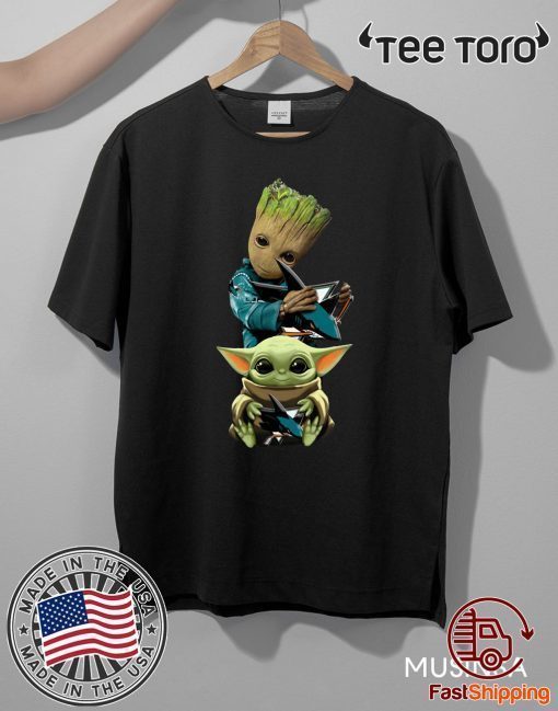 Baby Yoda and Baby Groot hug San Jose Sharks Classic T-Shirt