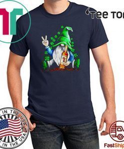 Gnomes Lucky Hug Camus napoleon St. Patrick’s Day 2020 T-Shirt