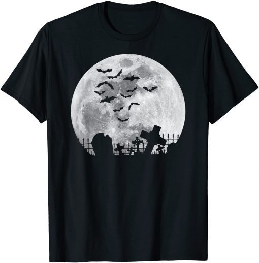 Funny Halloween Full Moon Cemetery Graveyard Spooky Bats Night T-Shirt