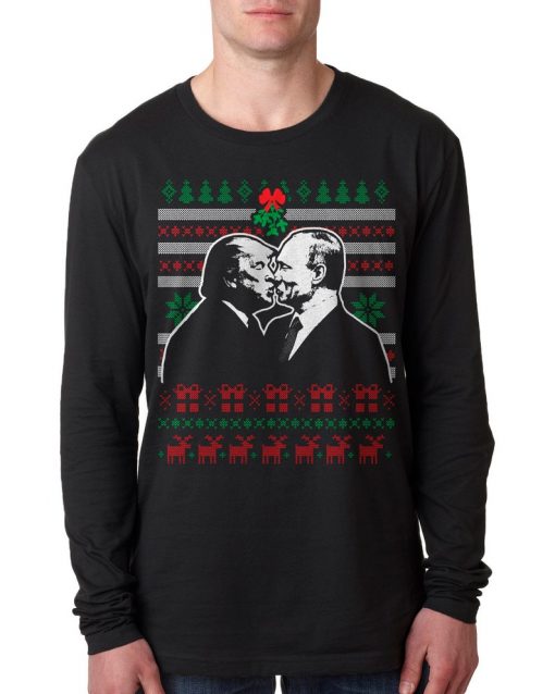 Classic Trump And Putin Kissing Mistletoe Ugly Christmas T-Shirt
