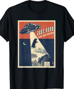 Alien Farm Abduction Beam Funny Retro Bacon Lover UFO Pig Unisex TShirt