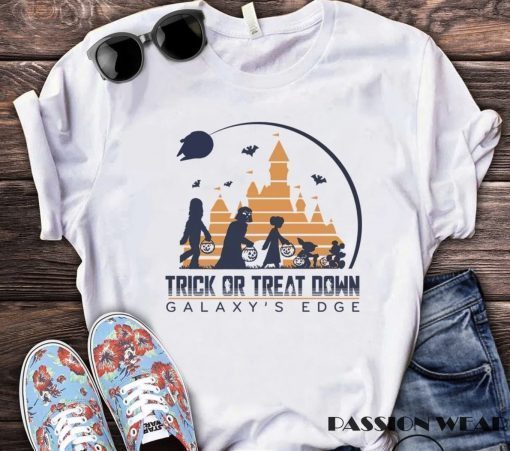 Trick Or Treat Down Galaxy's Edge Star Wars Darth Vader 2023 TShirt