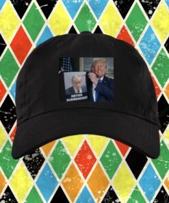 Trump Shows Off Trump Mugshot Never Surrender Women’s Heritage Cropped Shirt