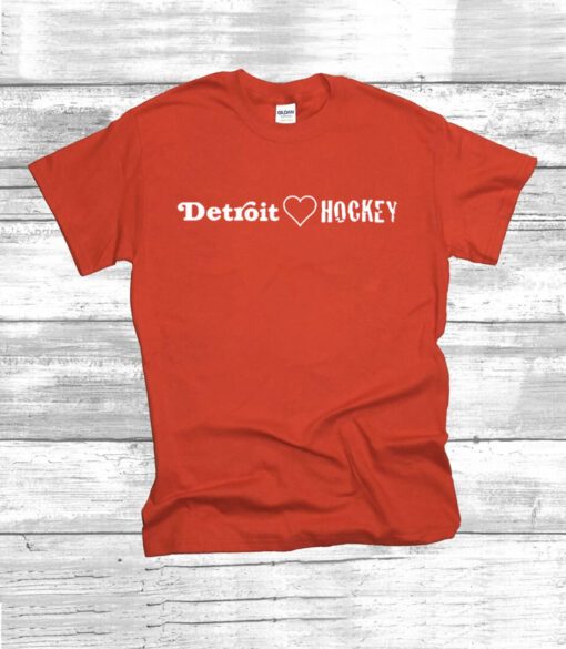 Detroit Loves Hockey T-Shirt