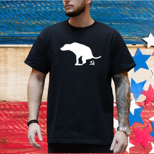 Camiseta Cagando No Comunismo Cachorro Defecando Estampa Tee Shirt