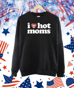 I Heart Hot Moms x Hooters TShirt