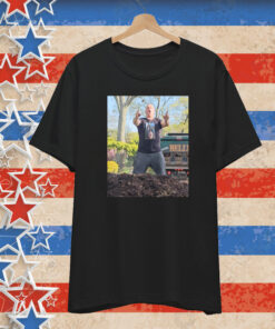 Official Feiner Mulch Company King Of The Mulch Photo 2025 T-Shirt